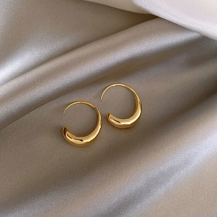 New Classic Copper Alloy Smooth Metal Hoop Earrings