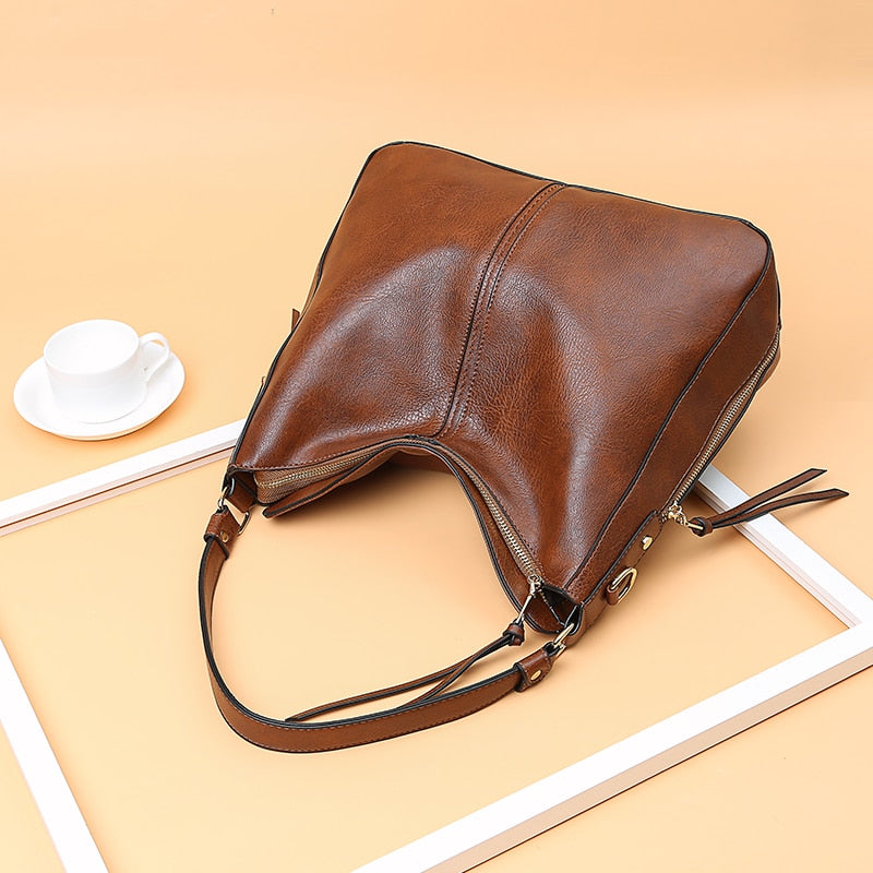 DIDABEAR Hobo Bag Leather